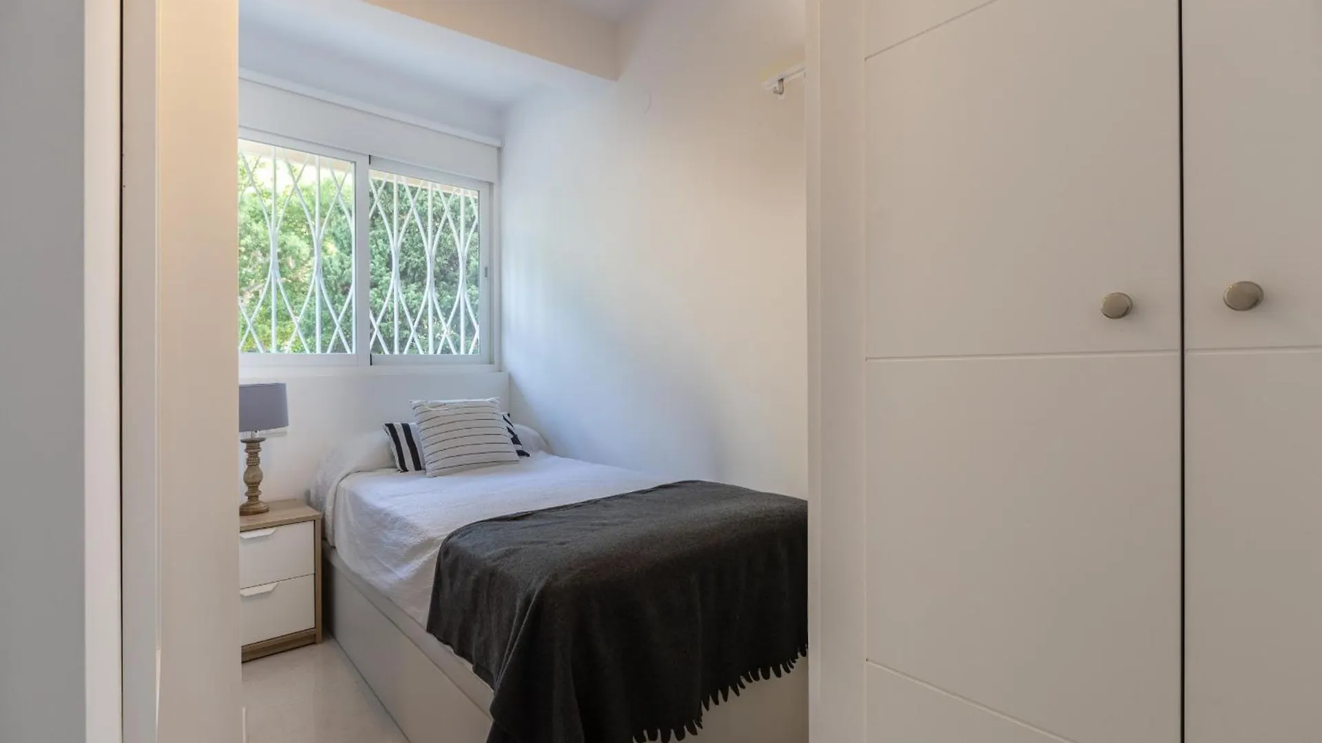 Marbella Centre On The Promenade Beach Front Line Apartment